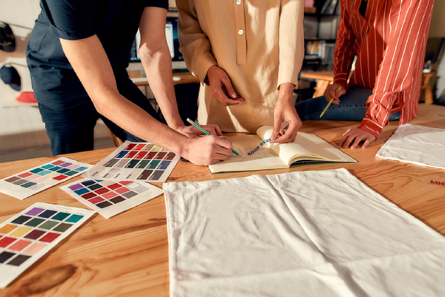 Design Inspiration: 2024 Trends For Customised T-Shirts