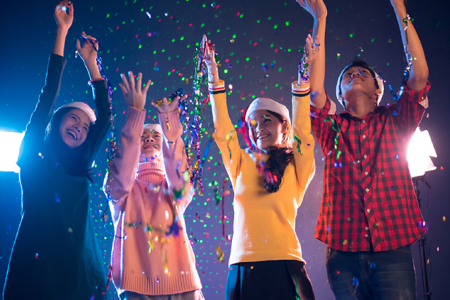 Turn Memories Into Fun: How To Make A Year-End Recap T-Shirt